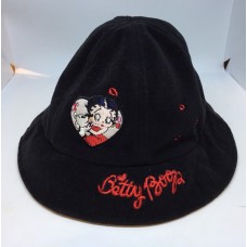 Mujer’s Betty Boop Black Hearts & Kisses Bucket Hat  eb-56105025